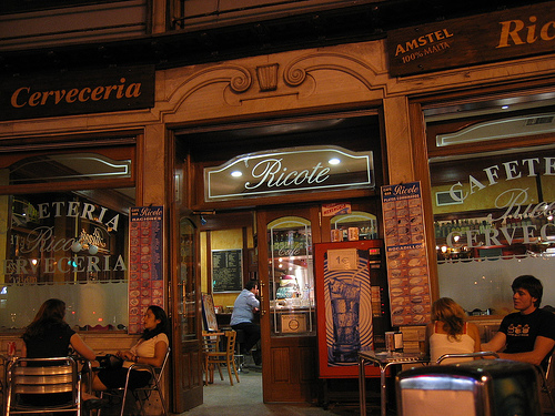 Euro­pe­isk offent­lig­het? Kafe i Mad­rid (foto: jeffc5000. CC:by-nc-sa)