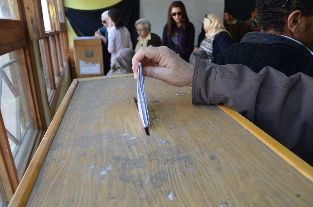 19. mars 2011, kort etter at omveltningene startet, gikk egypterne til urnene i folkeavstemning om grunnloven. Nå holdes ny folkeavstemning. 