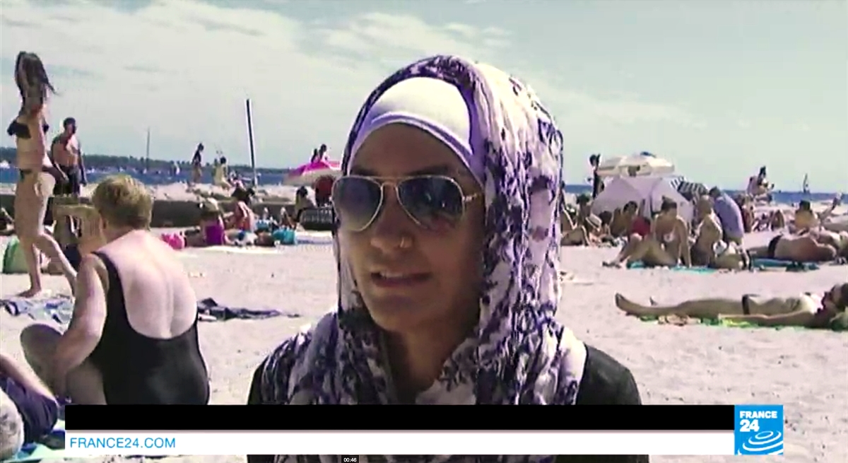 Bilde fra reportasje i France24 om burkinidebatten. (skjermbilde: france24.com)